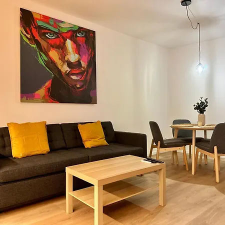 Vivien Modern Apartment *